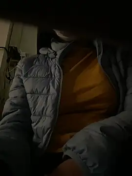 Tuongvy05 online show from 5, 2, 2026