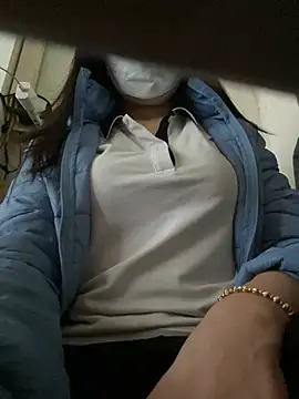 Snapshot of Tuongvy05 chatting on 17, 3, 2025 Tuongvy05 online show from 17, 3, 2025