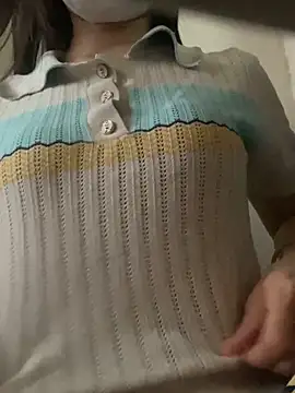 Snapshot of Tuongvy05 chatting on 3, 3, 2025 Tuongvy05 online show from 3, 3, 2025