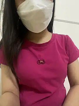 Snapshot of Tuongvy05 chatting on 3, 3, 2025 Tuongvy05 online show from 3, 3, 2025