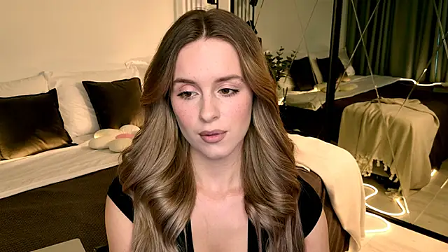 RozzitaBedberry online show from 15, 4, 2026