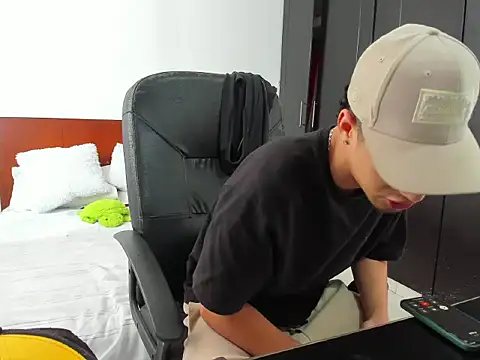 Chandler ken online show from 25, 10, 2025