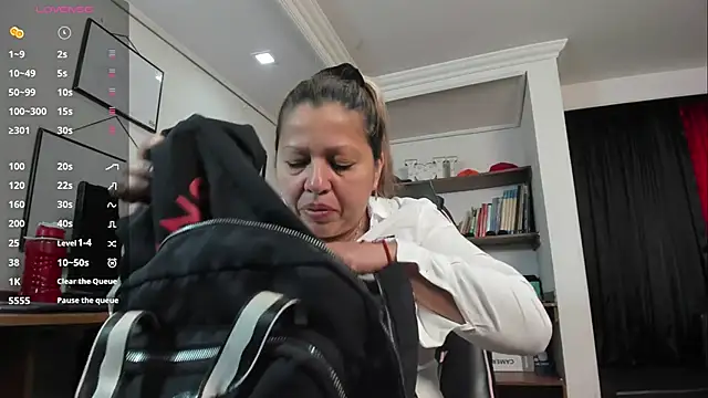 LiaTaylorr online show from 3, 3, 2026