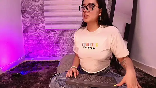 Susana hank2 online show from 24, 6, 2026