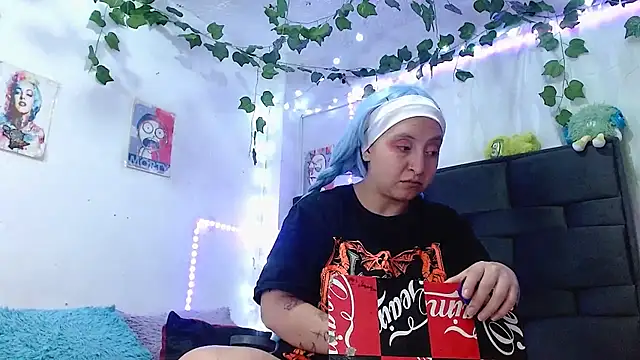 the lesbian game online show from 7, 4, 2026