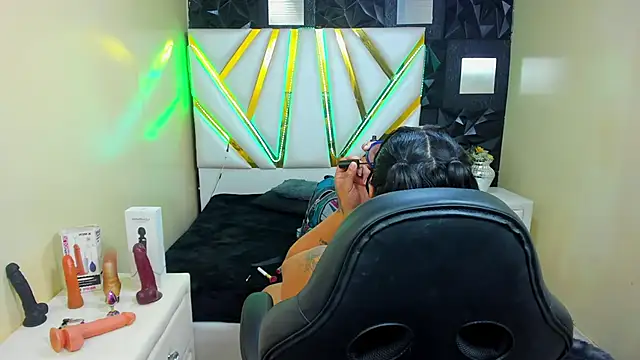 NikolPervertUnlimit online show from 18, 3, 2026