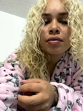 Haelycute online show from 8, 10, 2025