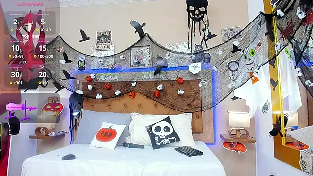 CristalLoren online show from 25, 10, 2025