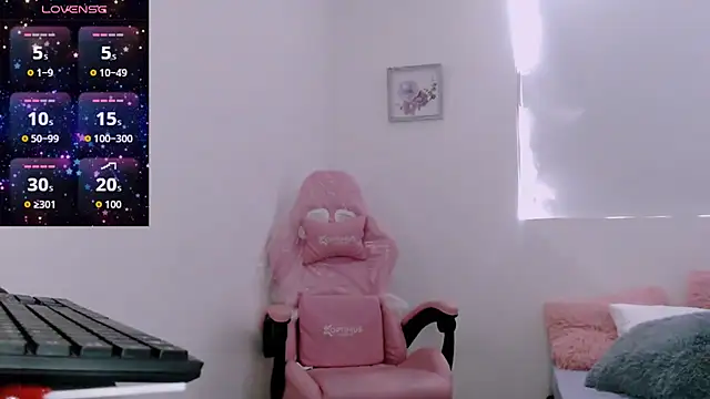 Snapshot of paulett2024 chatting on 17, 10, 2025 paulett2024 online show from 17, 10, 2025