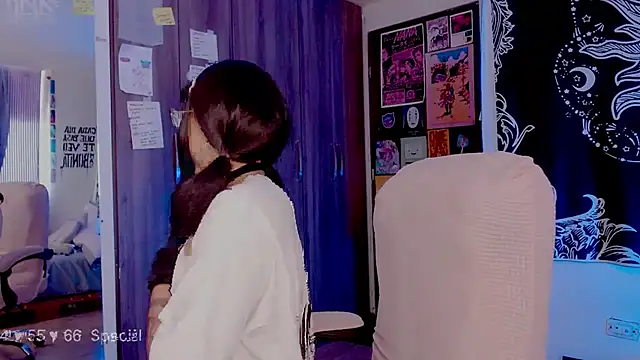 melissahowl online show from 9, 10, 2025