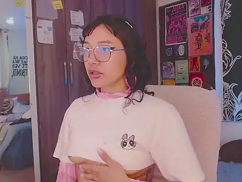 melissahowl online show from 5, 11, 2025