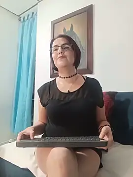 IsisBlake online show from 17, 5, 2026
