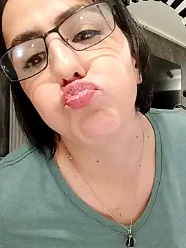 IsisBlake online show from 26, 2, 2025