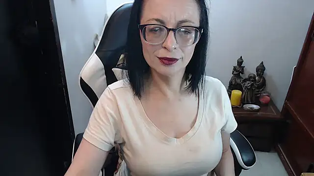 AnasstaciaEvans online show from 1, 4, 2026