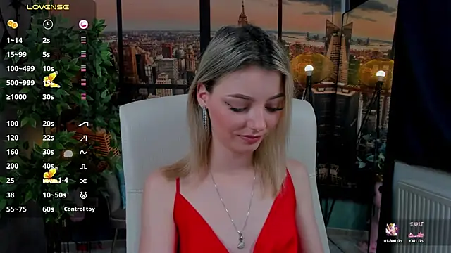 pretty little thing online show from 6, 12, 2024