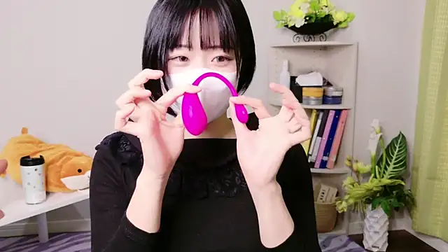 Mia--meow online show from 7, 12, 2024