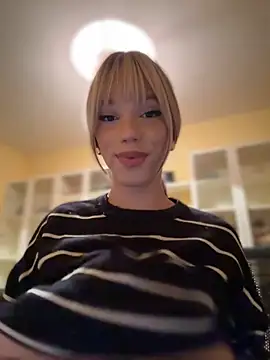 Carlita cute online show from 2, 2, 2026