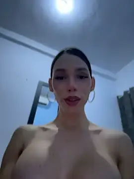 Snapshot of Carlita_cute chatting on 2, 5, 2026 Carlita cute online show from 2, 5, 2026