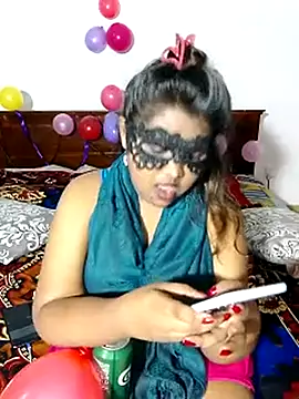 Snapshot of Sexy--queen1 chatting on 14, 2, 2025 Sexy--queen1 online show from 14, 2, 2025