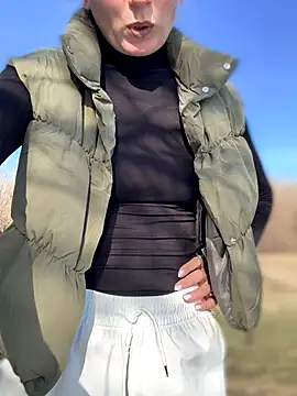 Crazy-Rosa online show from 11, 11, 2025