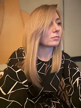 Snapshot of Crazy-Rosa chatting on 18, 1, 2025 Crazy-Rosa online show from 18, 1, 2025