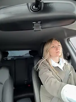 Snapshot of Crazy-Rosa chatting on 7, 3, 2025 Crazy-Rosa online show from 7, 3, 2025