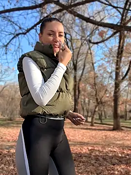 Crazy-Rosa online show from 2, 11, 2025