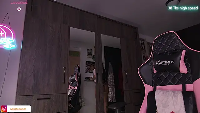 Steph moon  online show from 21, 2, 2026