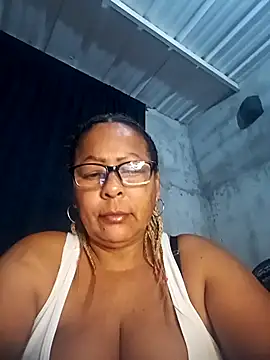 Afroditabichota online show from 28, 11, 2025