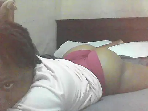 Snapshot of EBONYVANILLA02 chatting on 26, 7, 2026 EBONYVANILLA02 online show from 26, 7, 2026