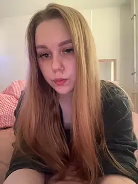 Snapshot of Marylallka5 chatting on 7, 6, 2026 Marylallka5 online show from 7, 6, 2026