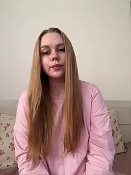 Snapshot of Marylallka5 chatting on 4, 6, 2026 Marylallka5 online show from 4, 6, 2026