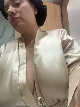 Snapshot of valery_mora chatting on 18, 7, 2026 valery mora online show from 18, 7, 2026