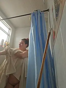 valery mora online show from 6, 11, 2025