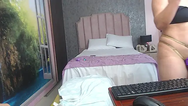 emma xuee online show from 17, 2, 2025
