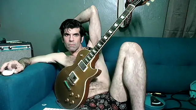 FlannelDong online show from 13, 11, 2025