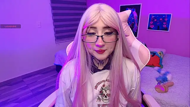 Miwa violet online show from 4, 5, 2026