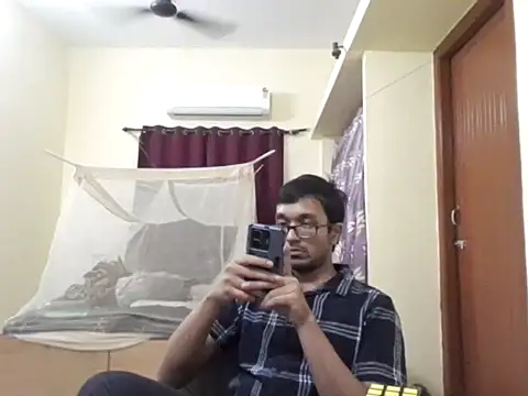 THE NAKED BOY online show from 8, 1, 2026