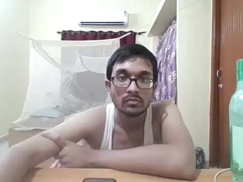 Snapshot of THE_NAKED_BOY chatting on 1, 10, 2025 THE NAKED BOY online show from 1, 10, 2025