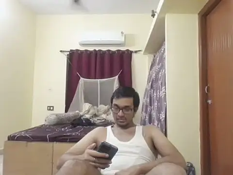 Snapshot of THE_NAKED_BOY chatting on 12, 11, 2025 THE NAKED BOY online show from 12, 11, 2025