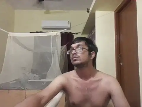 Snapshot of THE_NAKED_BOY chatting on 18, 11, 2025 THE NAKED BOY online show from 18, 11, 2025