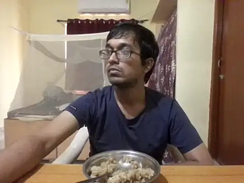 Snapshot of THE_NAKED_BOY chatting on 15, 11, 2025 THE NAKED BOY online show from 15, 11, 2025