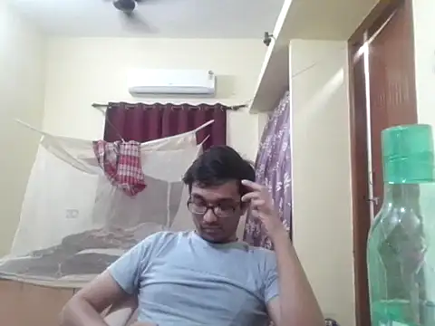 THE NAKED BOY online show from 5, 2, 2026