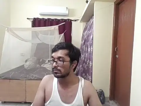 THE NAKED BOY online show from 22, 4, 2026