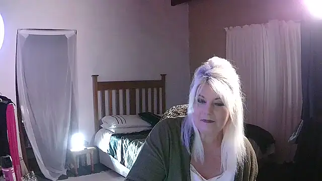 Miahotmilf online show from 7, 3, 2026