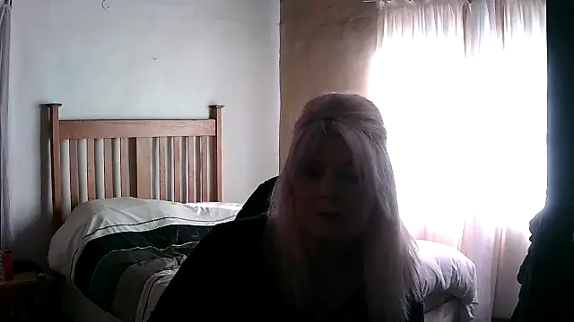 Miahotmilf online show from 6, 2, 2026