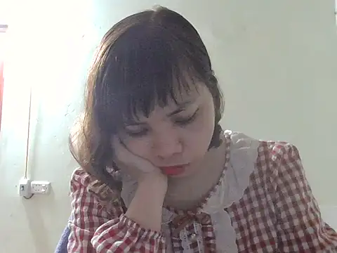 Angela-Eira online show from 4, 12, 2025