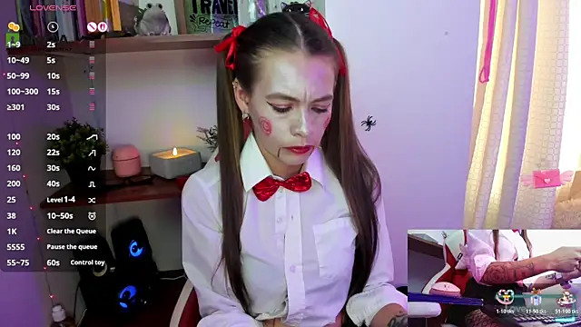 Snapshot of sweetlittlelisa chatting on 28, 10, 2025 sweetlittlelisa online show from 28, 10, 2025