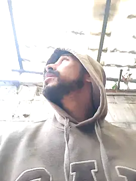 weedmanhot28 online show from 2, 11, 2025