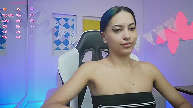 KayraOwen online show from 6, 10, 2025